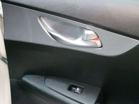 Used 2023 Kia Forte LXS FWD image 13