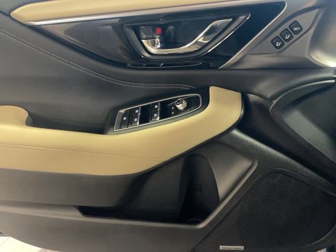 Used 2023 Subaru Outback Limited image 12