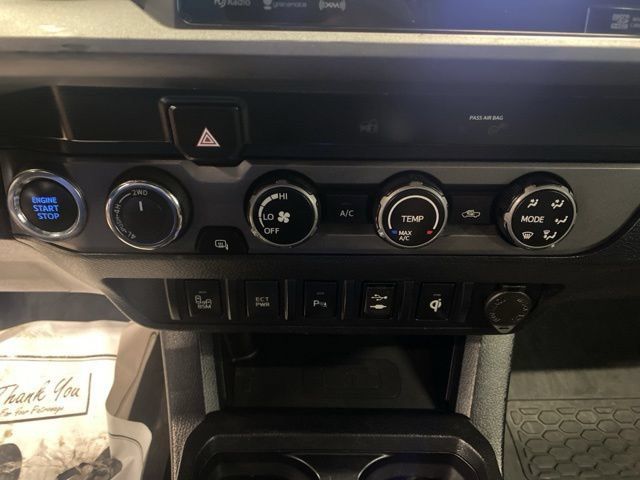Used 2019 Toyota Tacoma TRD Off-Road w/ Technology Package AWD/4WD image 20