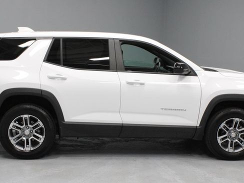 Used 2025 GMC Terrain Elevation AWD/4WD image 7