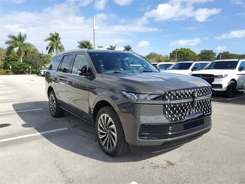 New 2025 Lincoln Navigator Black Label image 30
