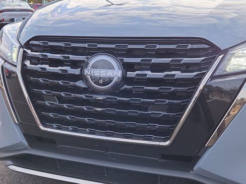 Used 2023 Nissan Kicks SR w/ SR Premium Package image 10