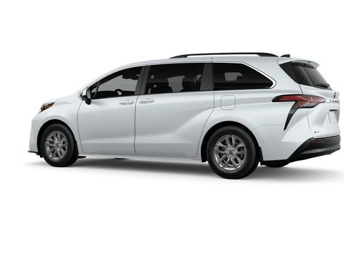 New 2026 Toyota Sienna XLE FWD image 5