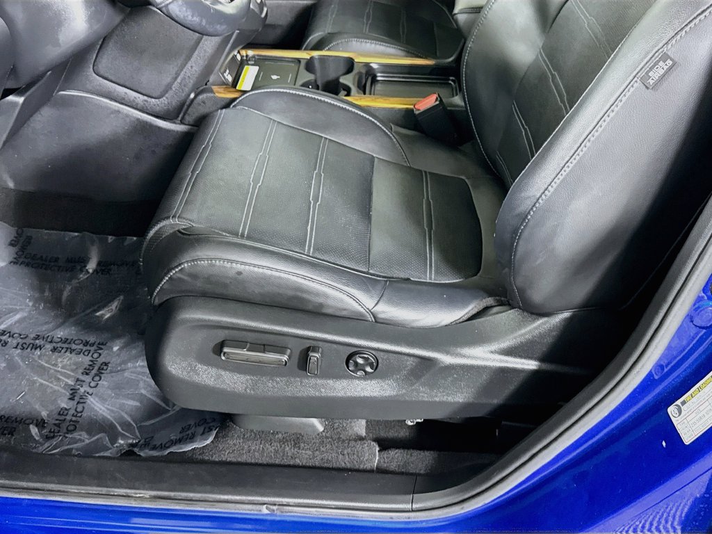 Used 2020 Honda CR-V Touring image 25