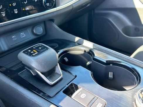 Certified 2023 Nissan Rogue S image 19