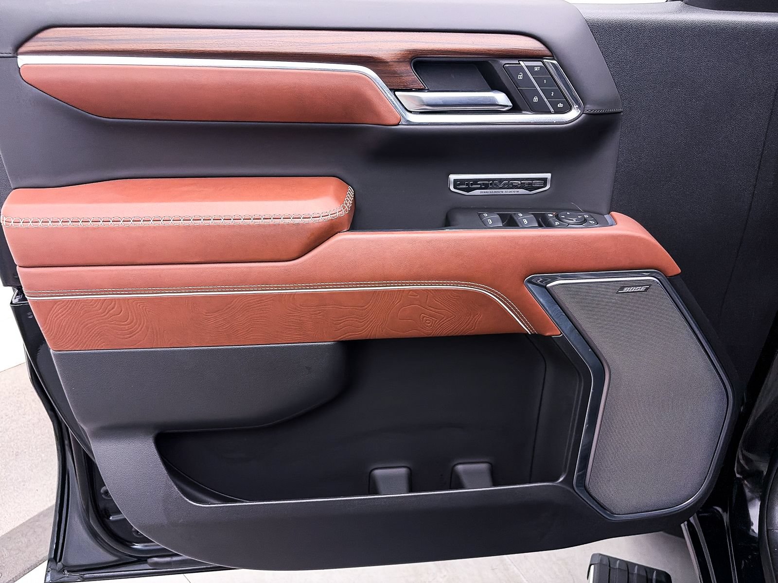 Used 2024 GMC Sierra 1500 Denali Ultimate AWD/4WD image 21