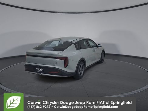 Used 2025 Kia K4 FWD image 13