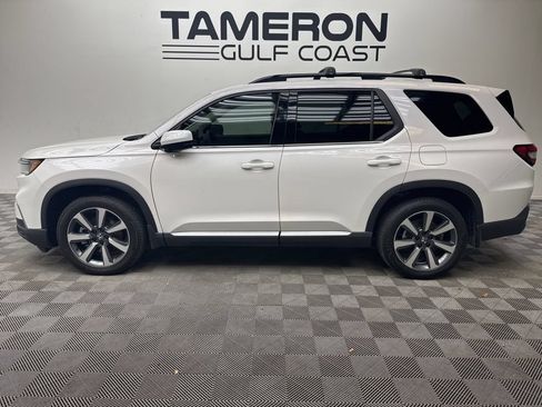 Used 2025 Honda Pilot Elite image 6
