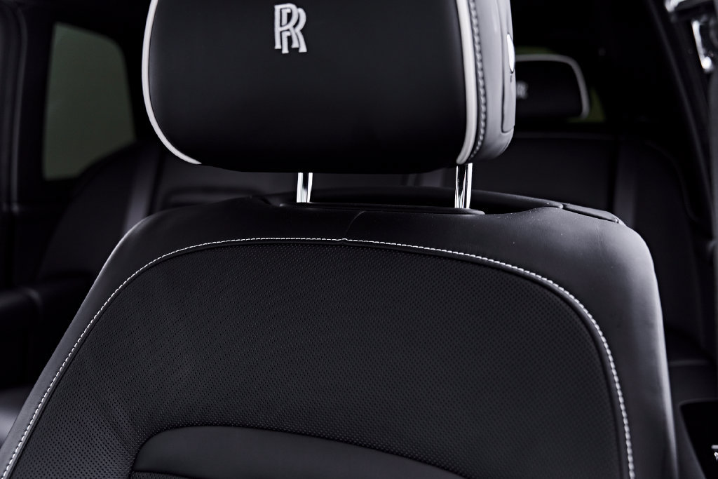 Used 2025 Rolls-Royce Cullinan Black Badge AWD/4WD image 64
