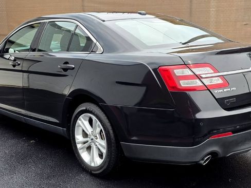 Used 2019 Ford Taurus SEL w/ Equipment Group 201A AWD/4WD image 5