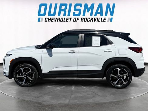 Used 2023 Chevrolet TrailBlazer RS w/ Convenience Package AWD/4WD image 3