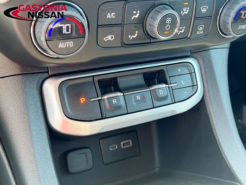 Used 2023 GMC Acadia SLE w/ Driver Convenience Package AWD/4WD image 22