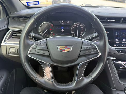 Used 2021 Cadillac XT5 Luxury image 12