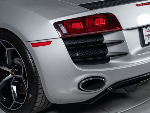 Used 2012 Audi R8 V10 AWD/4WD image 23