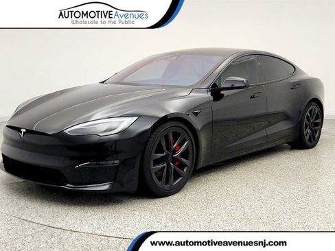 Used 2024 Tesla Model S Plaid image 1