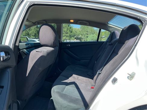 Used 2012 Nissan Altima 2.5 S FWD image 10