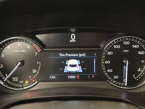 Used 2020 Cadillac XT4 Premium Luxury FWD image 11