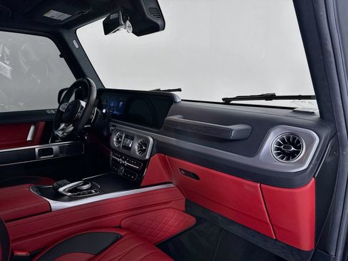 Certified 2021 Mercedes-Benz G 63 AMG 4MATIC image 32