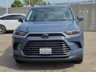 Used 2024 Toyota Grand Highlander AWD video 2