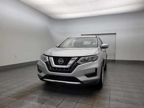 Used 2019 Nissan Rogue S image 15