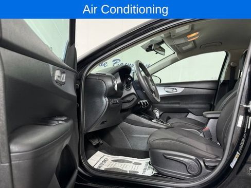 Used 2023 Kia Forte LXS FWD image 10