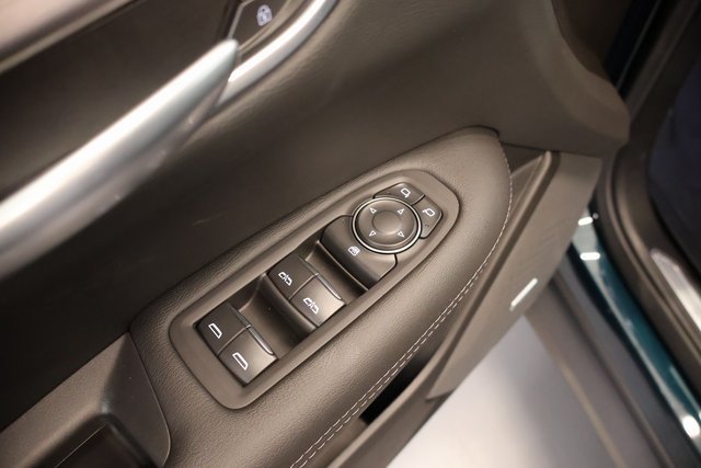 New 2026 Cadillac XT5 Luxury w/ LPO, Floor Liner Package AWD/4WD image 10