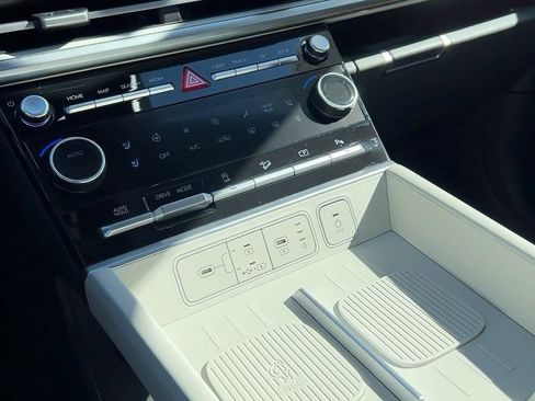 Certified 2024 Hyundai Santa Fe Limited image 32