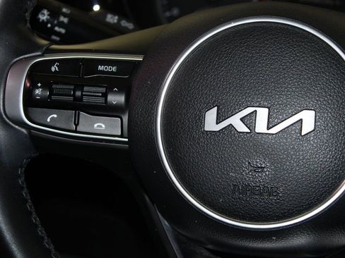 Used 2022 Kia K5 EX image 17