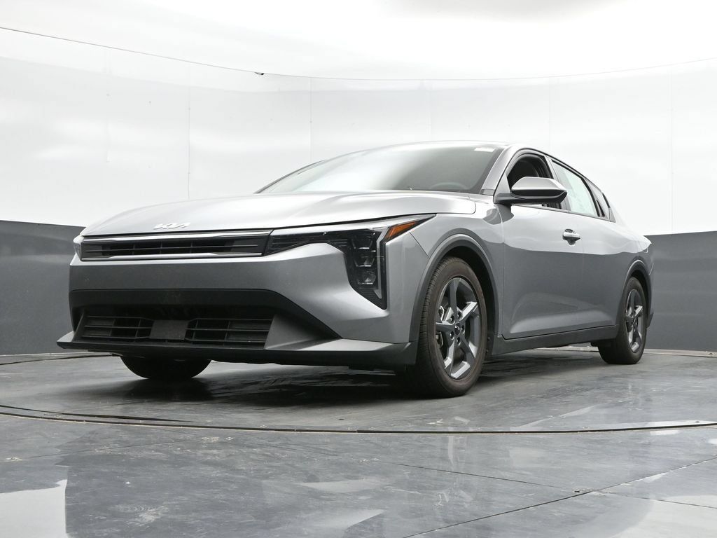 Used 2025 Kia K4 FWD image 41