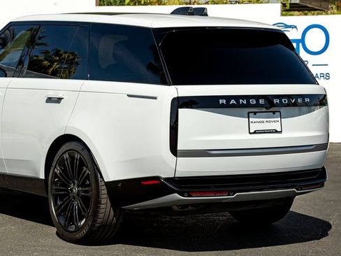 Certified 2024 Land Rover Range Rover Autobiography AWD/4WD image 10