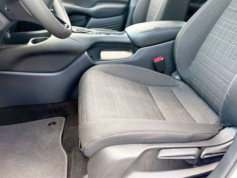 Used 2025 Honda HR-V LX image 23