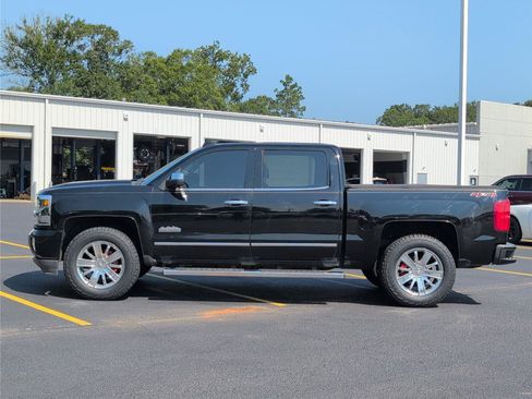 Used 2018 Chevrolet Silverado 1500 High Country AWD/4WD image 2