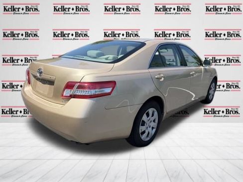 Used 2011 Toyota Camry LE w/ Fleet Convenience Pkg FWD image 7