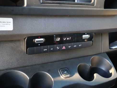 Used 2021 Mercedes-Benz Sprinter 3500 image 39