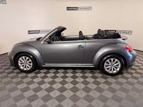 Used 2018 Volkswagen Beetle 2.0T S FWD image 39