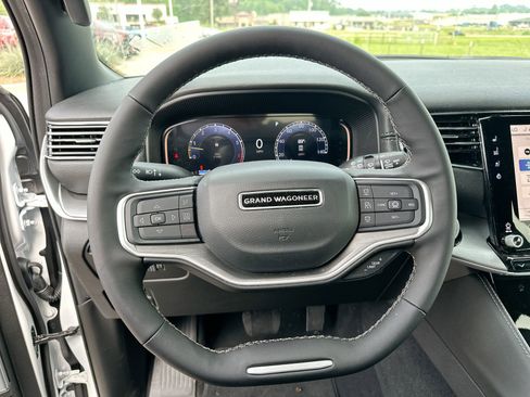 New 2026 Jeep Grand Wagoneer L Limited AWD/4WD image 14