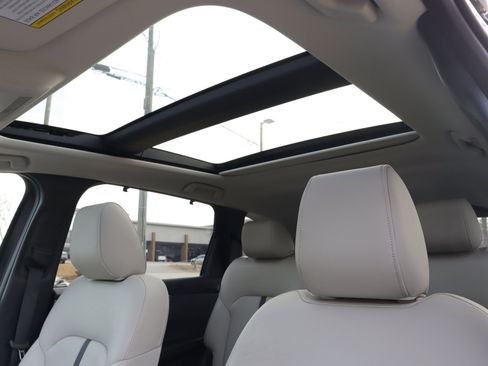 Certified 2024 MAZDA CX-90 Plug-In Hybrid w/ Premium Plus image 7