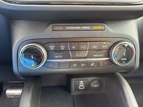 Certified 2024 Ford Escape ST-Line image 5