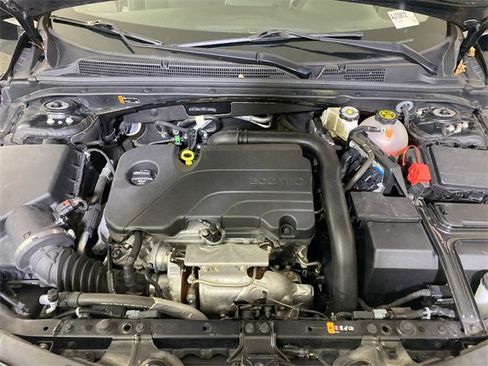 Used 2023 Chevrolet Malibu LT w/ Redline Edition image 10