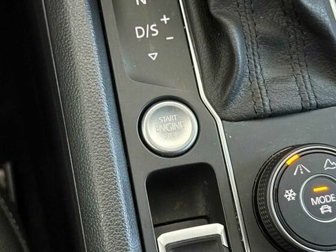 Used 2020 Volkswagen Atlas Cross Sport SEL AWD/4WD image 23