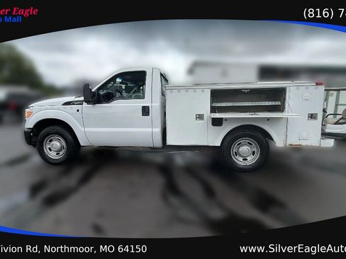 Used 2012 Ford F250 XL RWD image 2