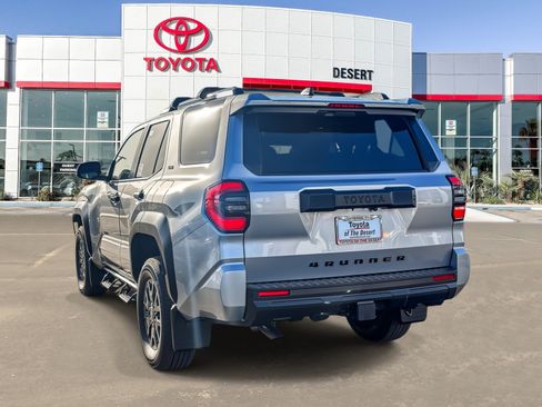 New 2026 Toyota 4Runner SR5 AWD/4WD image 5