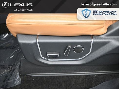 Used 2022 Ford Expedition Platinum image 23