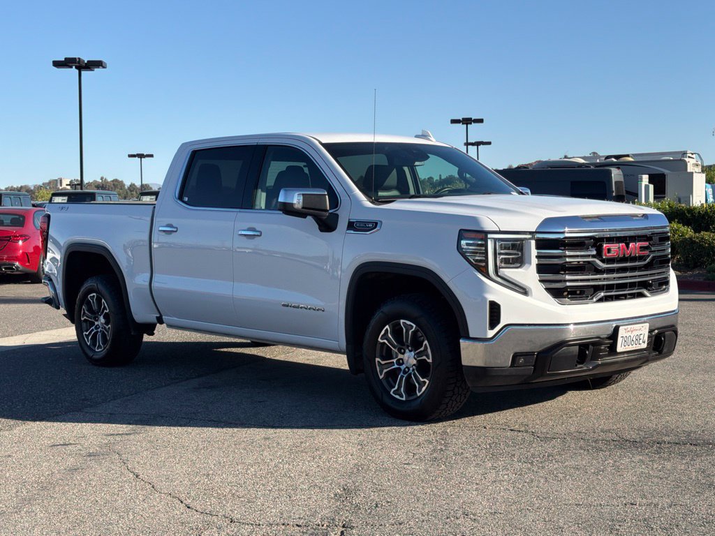 Used 2025 GMC Sierra 1500 SLT AWD/4WD image 5