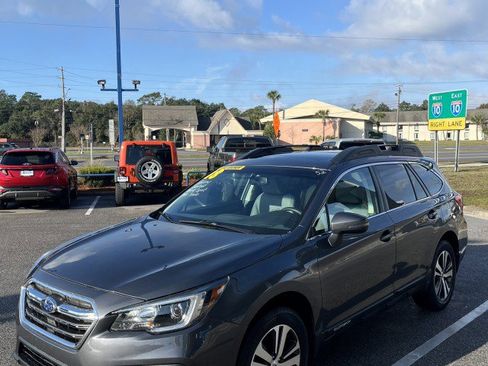 Used 2018 Subaru Outback 2.5i Limited image 7