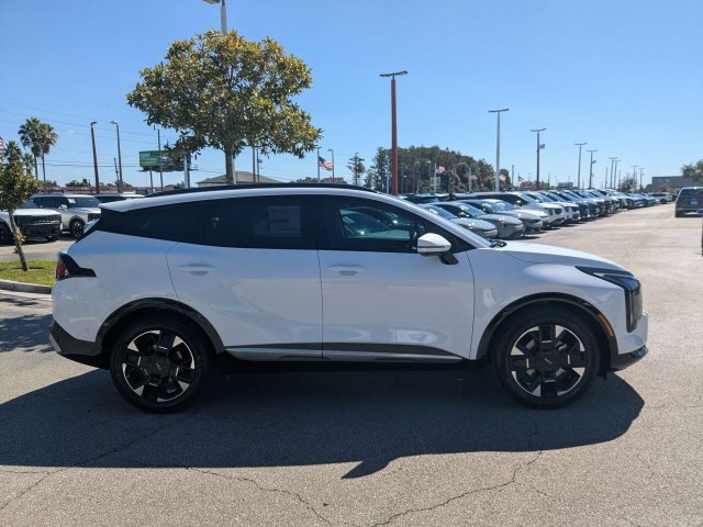 New 2027 Kia Sportage SX FWD image 5