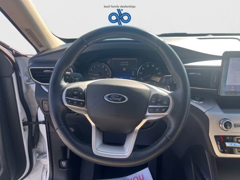 Used 2020 Ford Explorer XLT w/ Equipment Group 202A image 15