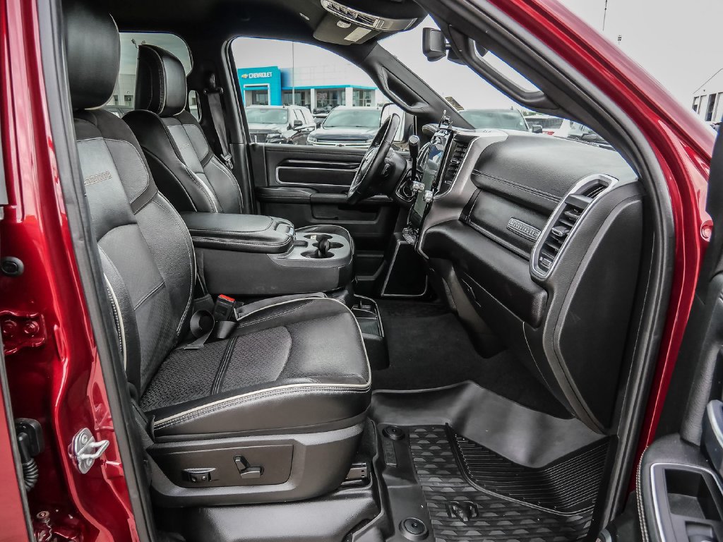 Used 2022 RAM 2500 Laramie w/ Night Edition AWD/4WD image 17