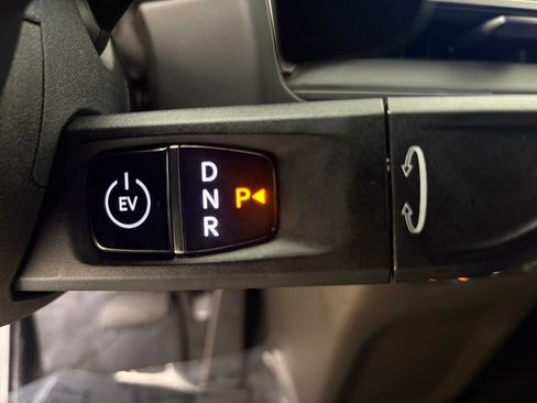 Used 2024 Kia EV9 Light RWD image 23
