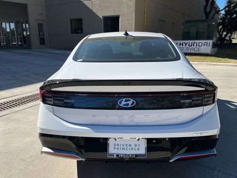 Used 2025 Hyundai Sonata SEL image 3